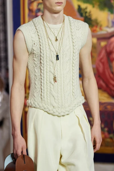 Look 81